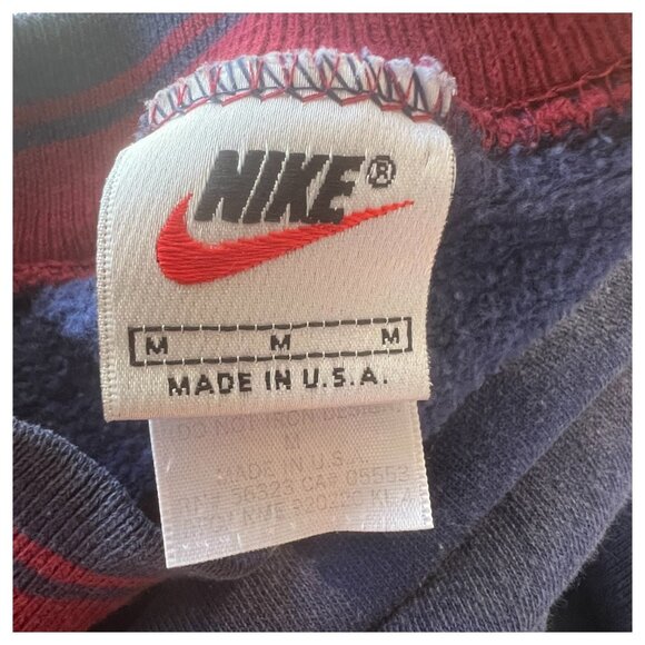 Vintage 90s Nike Crewneck Sweatshirt Blue & Red Size M Stripe Neck Cuff made USA - Picture 7 of 8